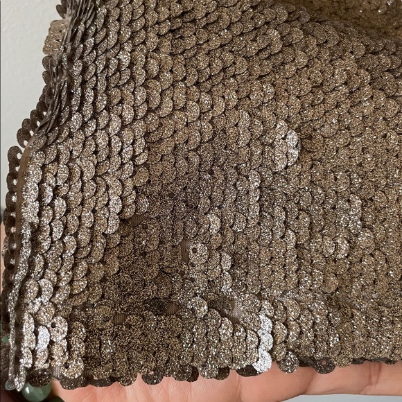 BB DAKOTA sequin midi dress in champagne gold Medium - Picture 3 of 6